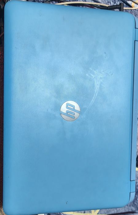 Vand s au schimb HP Pavilion 17