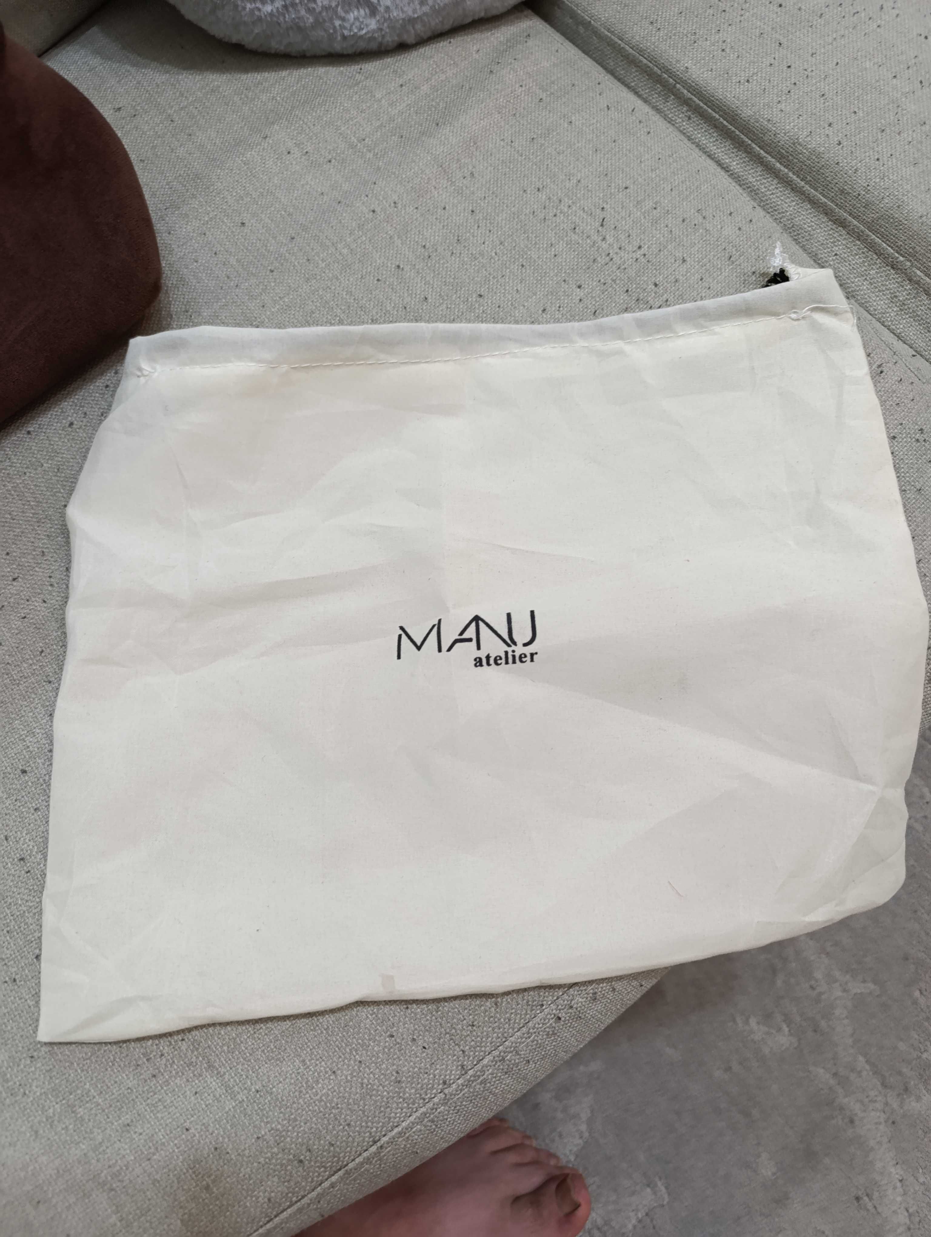 Оригинална чанта  на Manu Atelier
