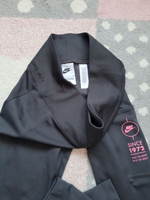 Colanți Nike S noi fără eticheta