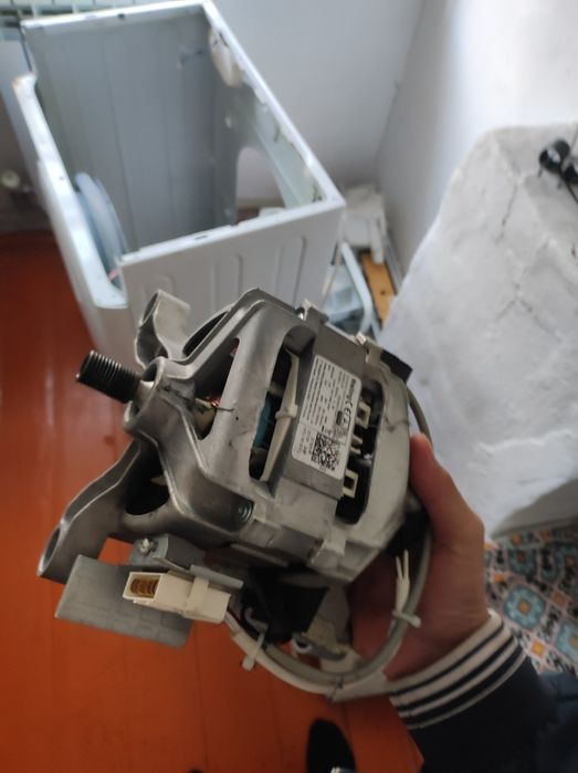 Indesit разобранный всё работает