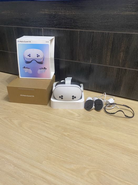 Продам Meta Quest 3S 128г (установлены платные игры)
