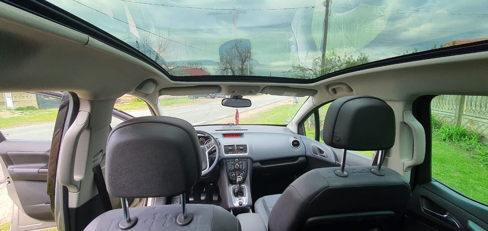 Vând Opel Meriva