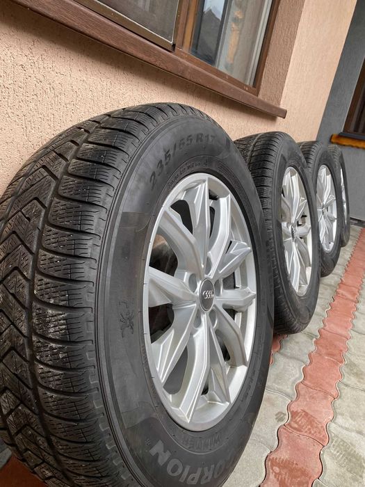 Set jante Audi Q5 cu cauciucuri de iarna Pirelli Scorpion 235 / 65 R17