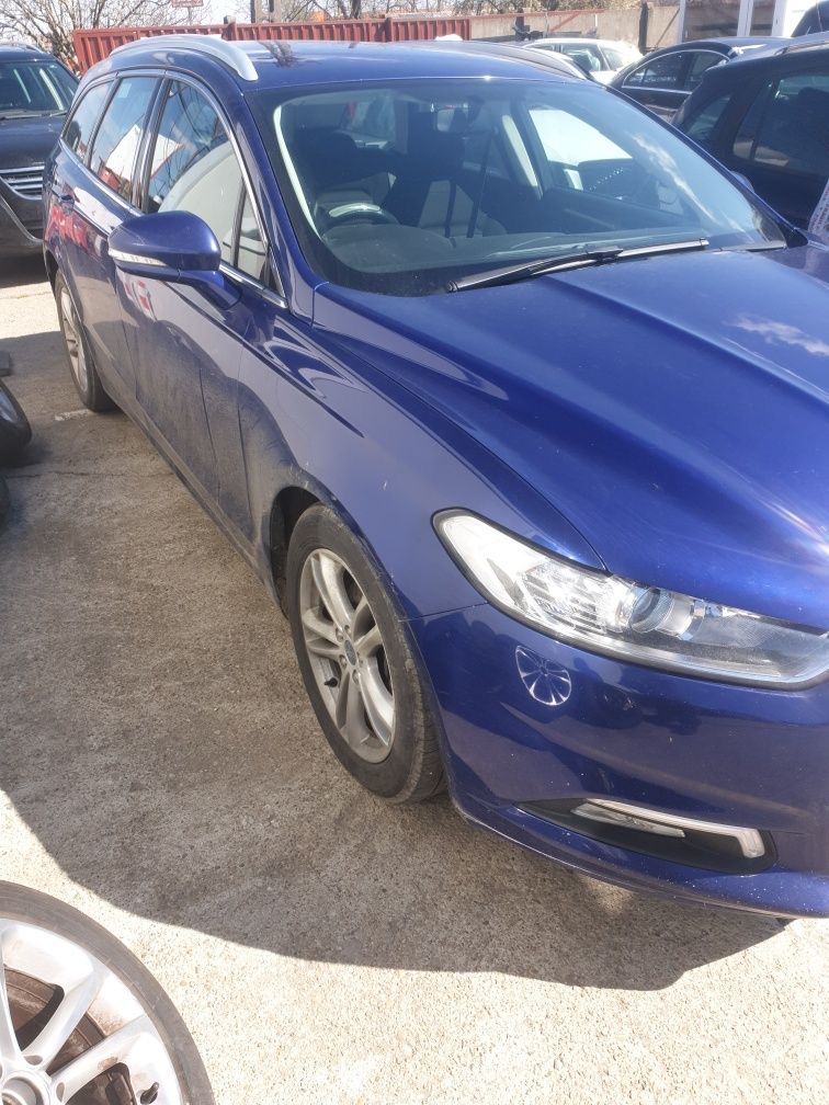 Dezmembram Ford Mondeo mk5 an 2015 2.0 tdci cutie automata