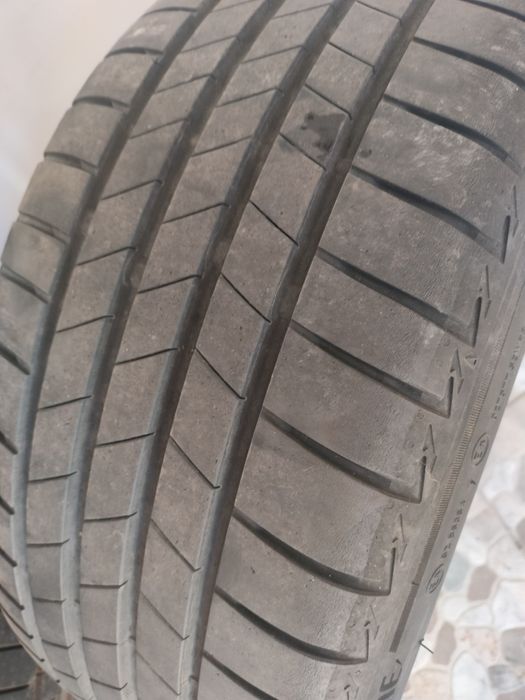 Gentii auto cu Anvelope