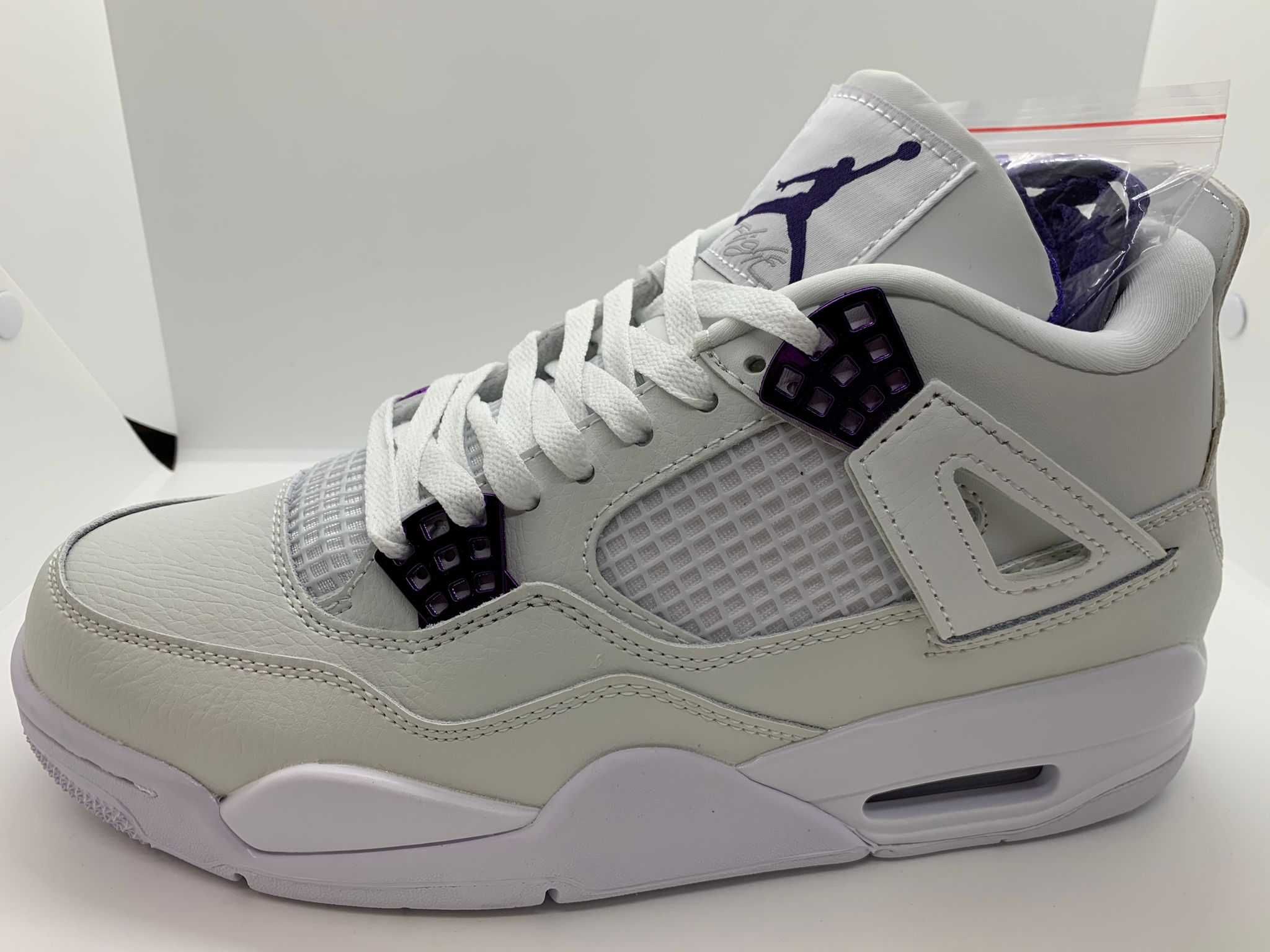 Jordan 4 Retro Metallic Purple 1/1