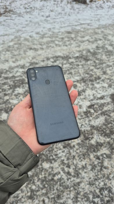 Самсунг а11 б/у в хорошем состояний