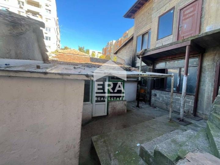 Продава се Къща в Варна, Автогара - 60 кв.м за 1617 €/кв.м - Снимка #1