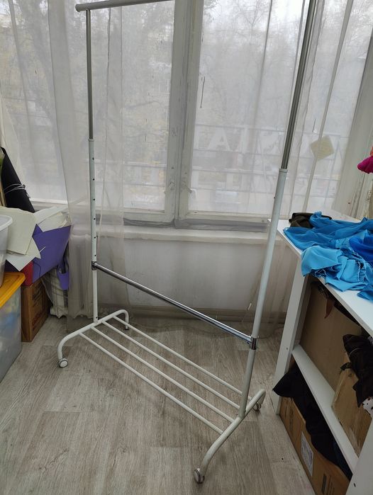 Продам кронштейн IKEA , б/у