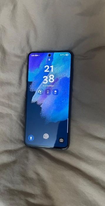 Samsung S21FE 128GB с минусом