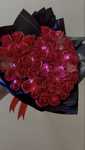 Buchet de trandafiri in forma de inima cu lumini LED