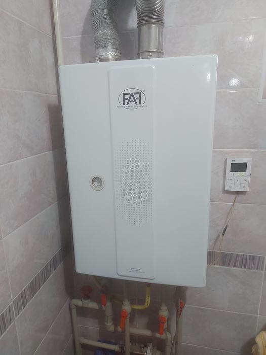 Продам настенный газовый котел