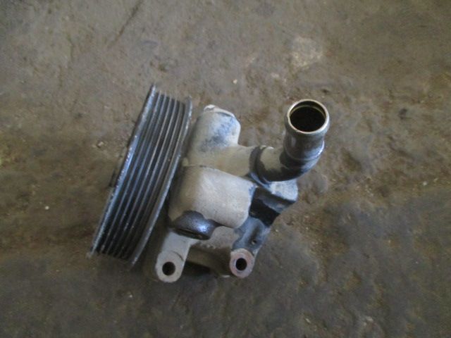 Pompa servodirectie Ford Focus an 1998-2005 motor 1,4 1,6 1,8 benzina