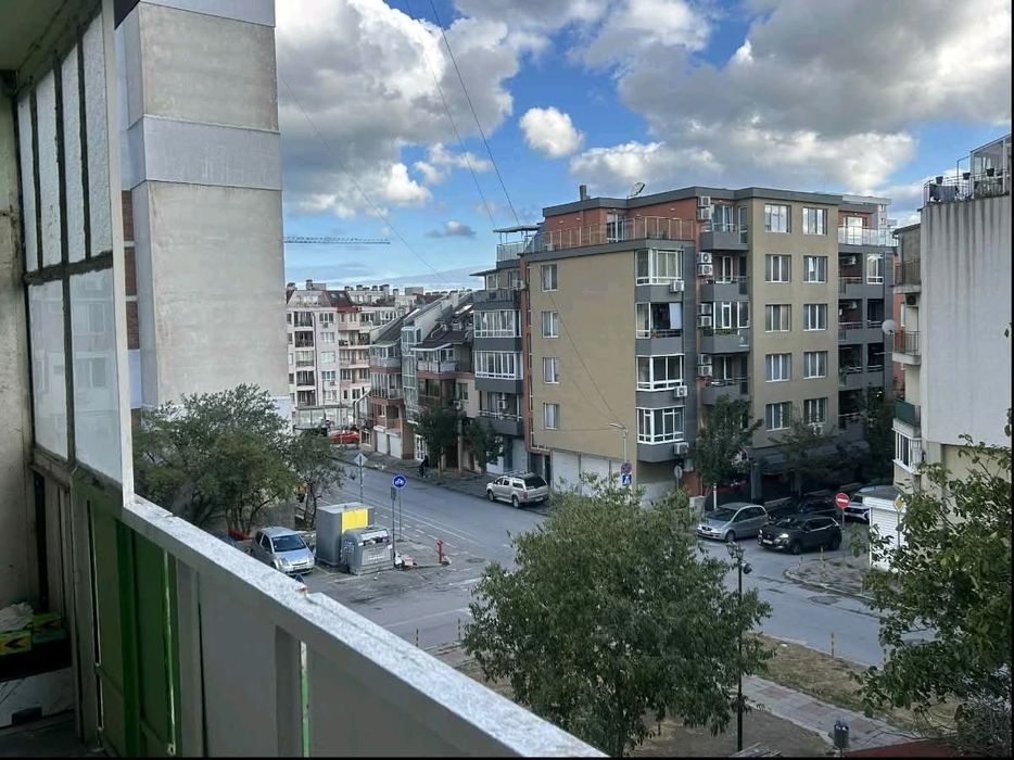 Апартамент за продажба