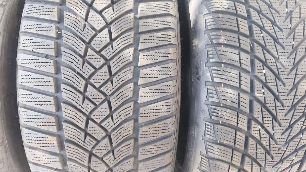 225/40r18 GoodYear 4бр. Зимни