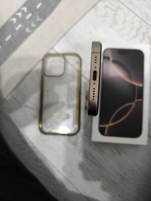 Vând s-au schimb iPhone 16 Pro 5G Desert Titanium 256GB