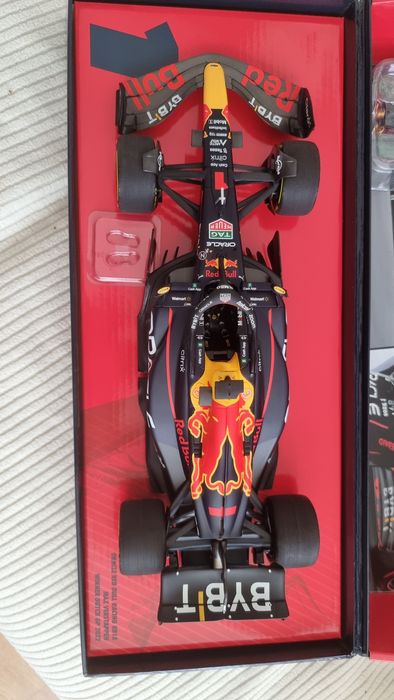 Red bull rb20 British gp M.Verstappen/Red bull rb18 Dutch gp F1 1:18