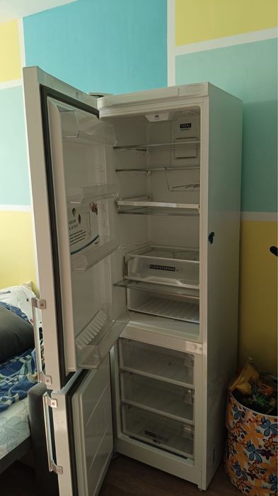 Продается холодильник