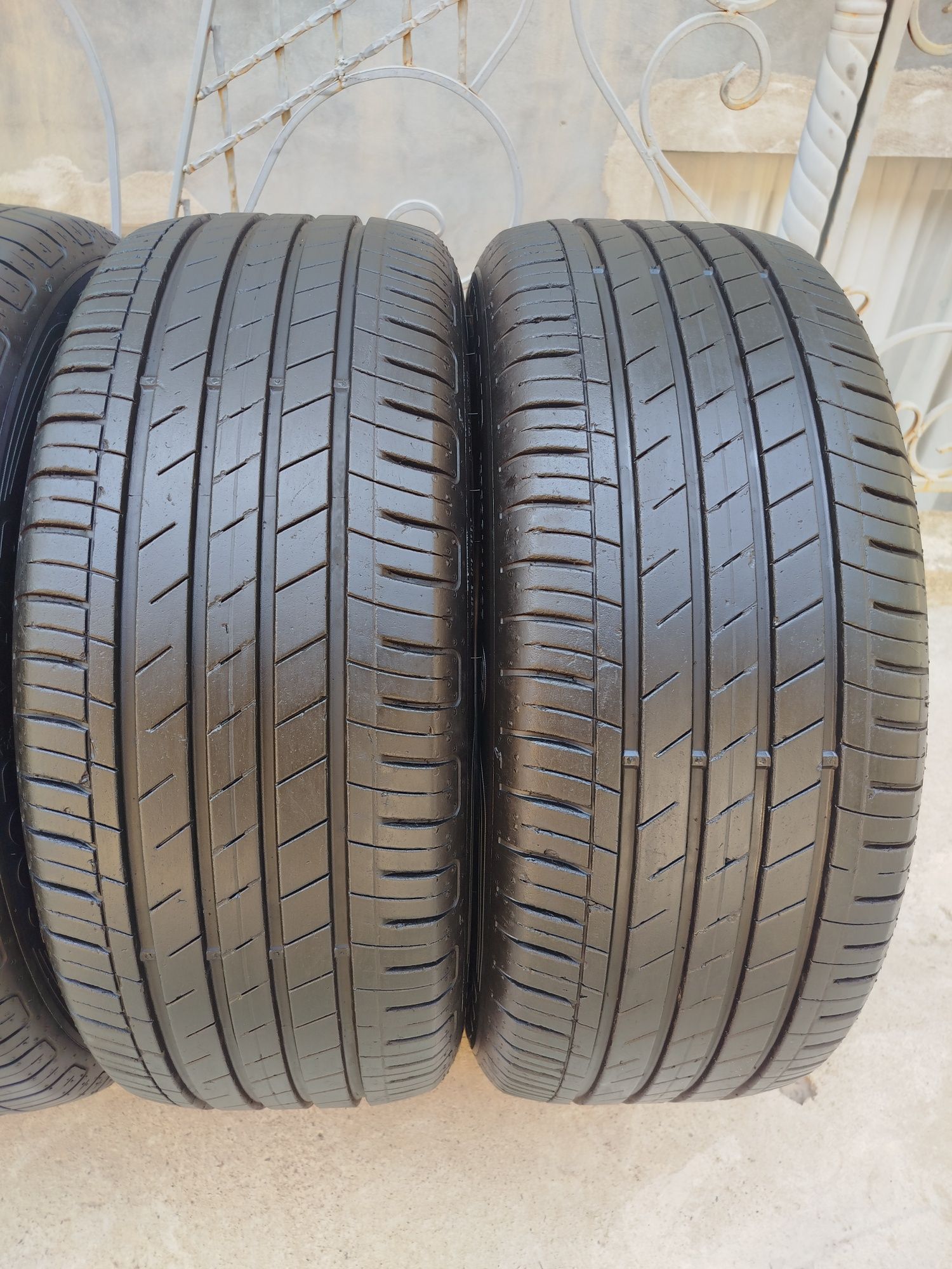 215 55 R17 Shina Good Year