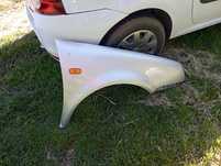 Vînd Aripă  Golf 4