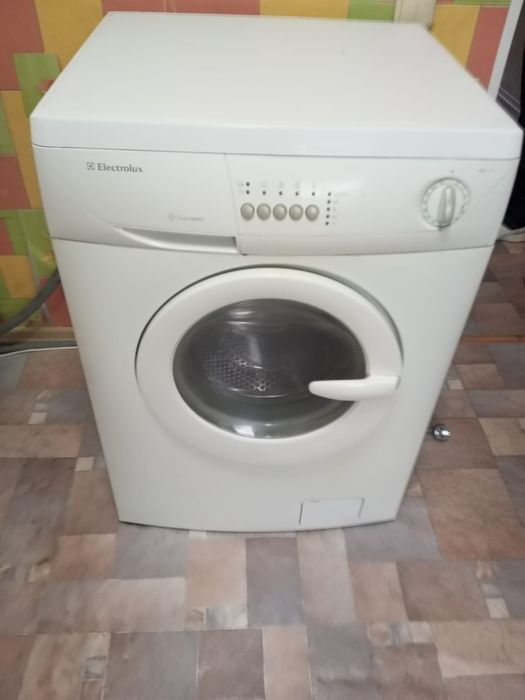 Продам стиральную машину
