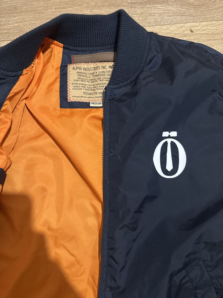 Alpha industries яке- чисто ново