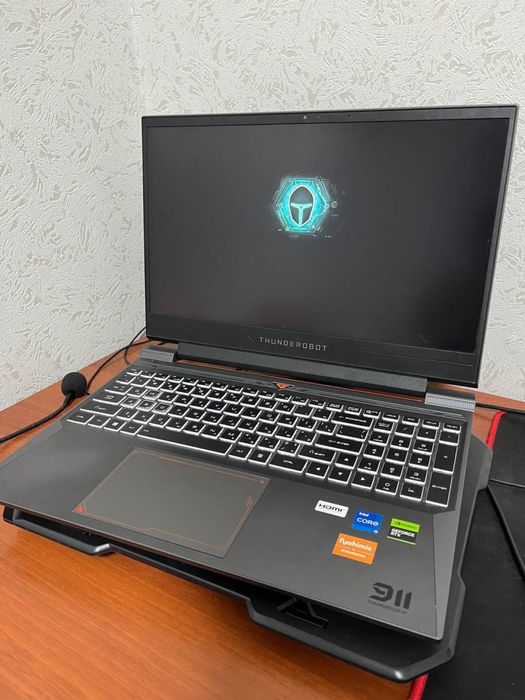 Продам ноутбук Thunderobot
