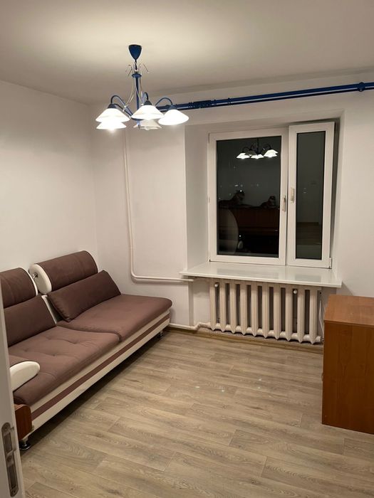 Сдам 3 комн. кв в районе Достык- молла