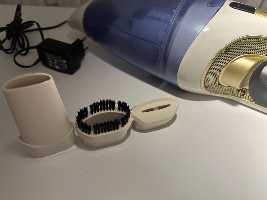 Ръчна мини прахосмукачка Philips, сухо и мокро почистване