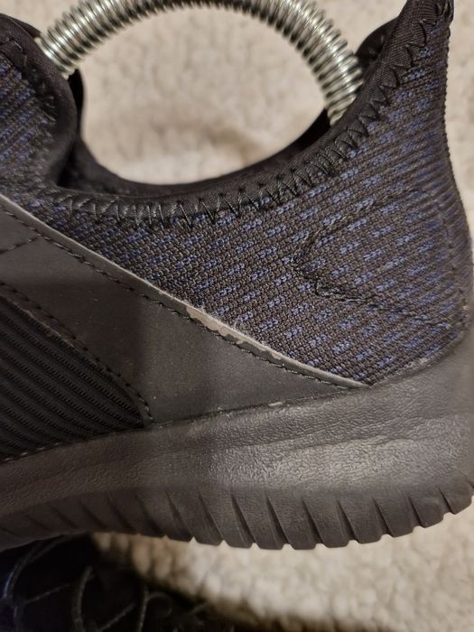 Adidasi Skechers marime 37