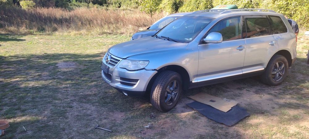 Продавам Volkswagen Touareg 3.0 D 2009г на части