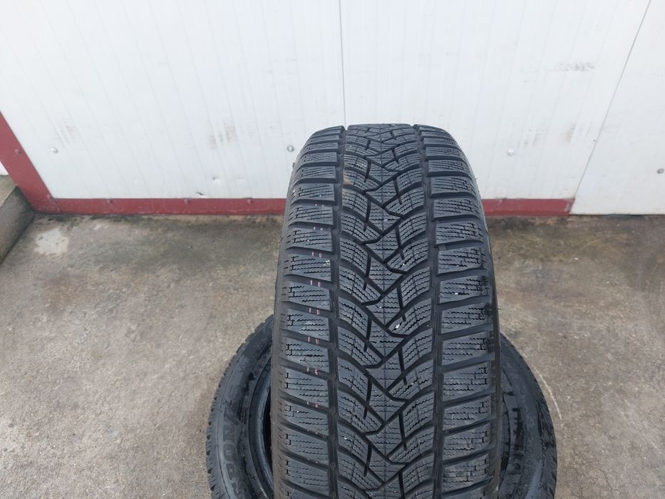 150 lei bucata!Doua anvelope M+S/IARNA 215 55 17 Dunlop dot 2021! 8 mm