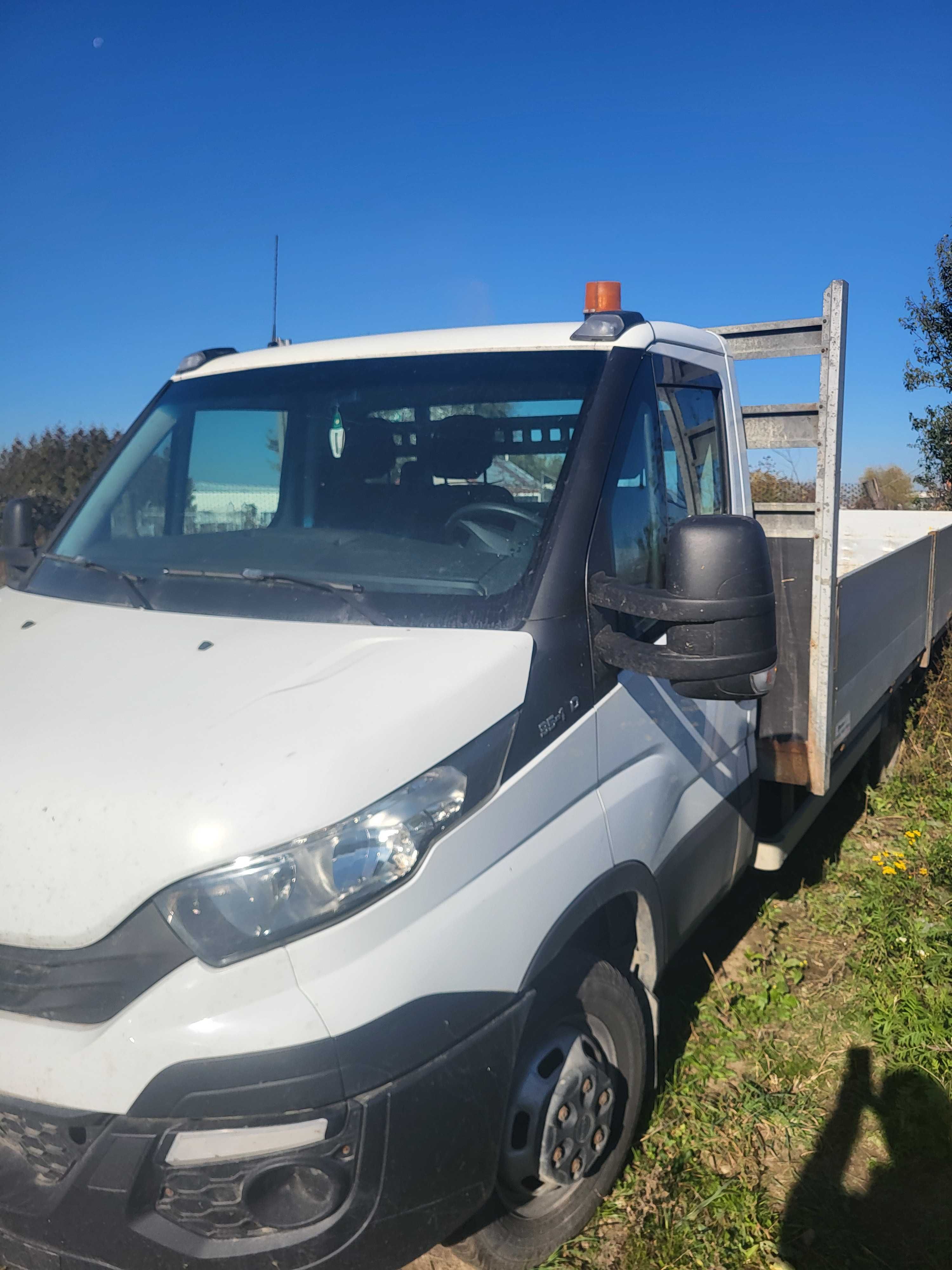 Vand 2 iveco daily 3,5 t pret 25000 tva inclus