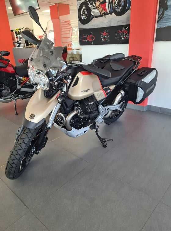 CocMotors vinde motocicleta noua Motoguzzi V85TT Travel, 2021, 0km