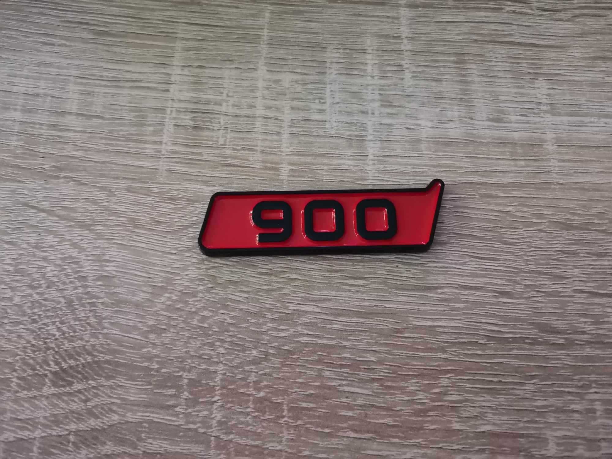 Mercedes Benz BRABUS 900 червено с черно