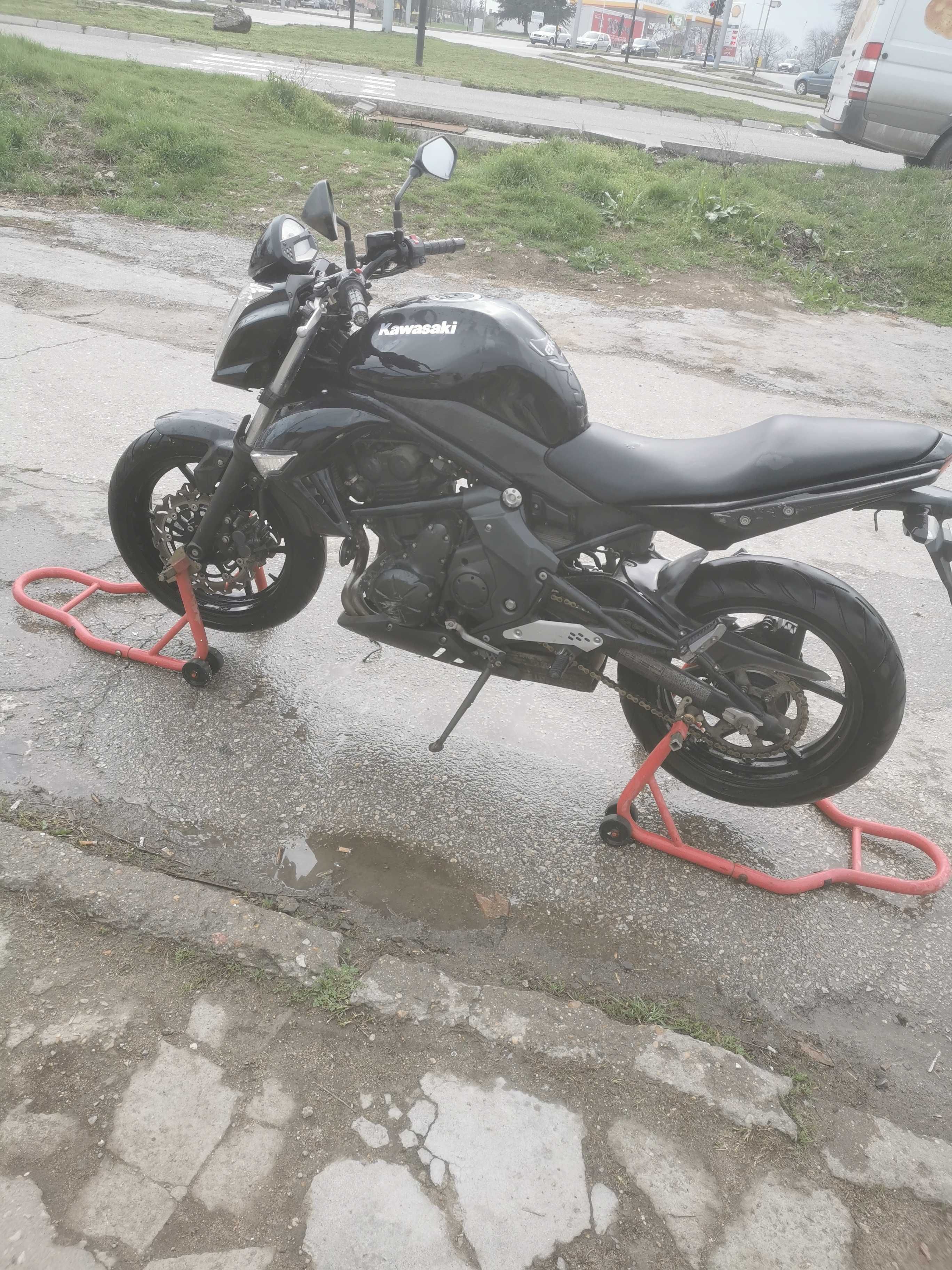 kawasaki ER6N2011