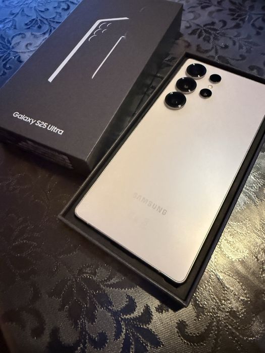 Samsung Galaxy S25 Ultra 256GB Whitesilver Titanium Snpadragon
