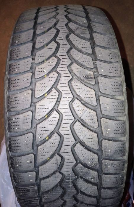 2 cauciucuri iarna Bridgestone