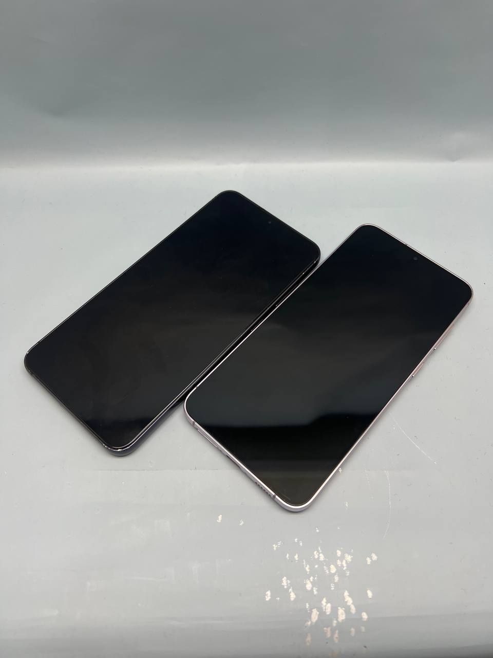 Samsung S23 plus xotirasi 8/256
Xotirasi 8/256GB 
Protsesor Snapdra