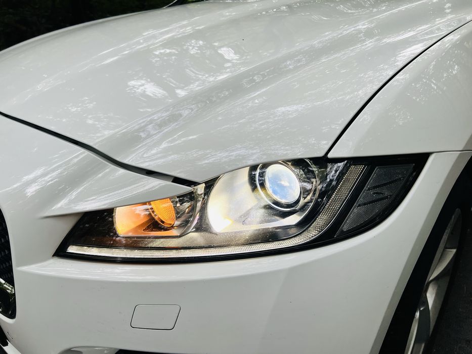 Jaguar F-pace / Automat / 11.2020 E6 / Diesel 2.0 / 4X4 / Navi Mare