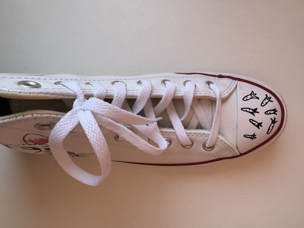 Ръчно рисувани оригинални високи кецове Converse