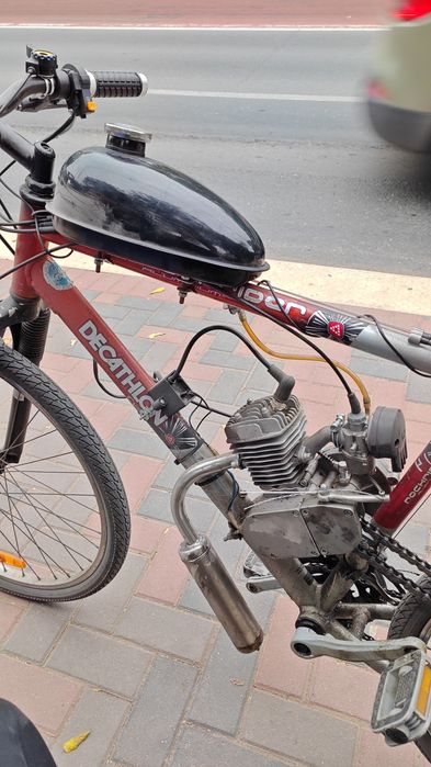 Bicicleta cu motor