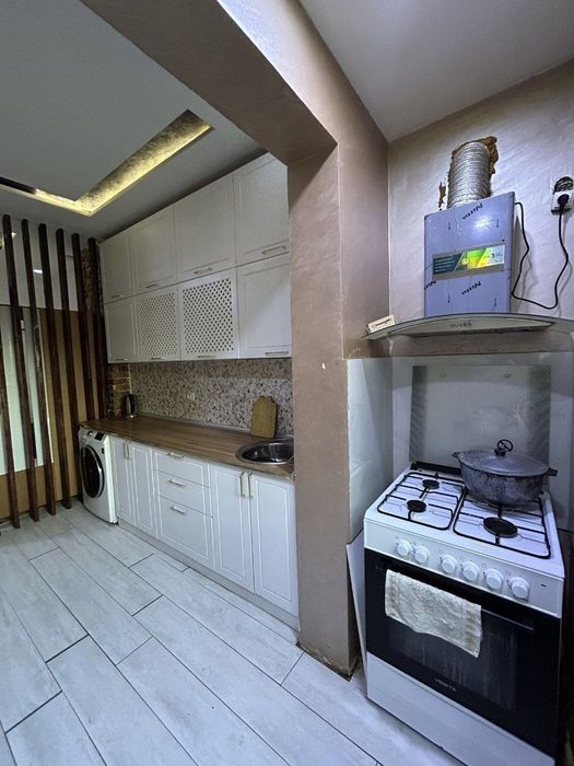 Buyuk ipak yoʻli metrosi Parkent bozori 2 daqiqa Arenda kvartira bor