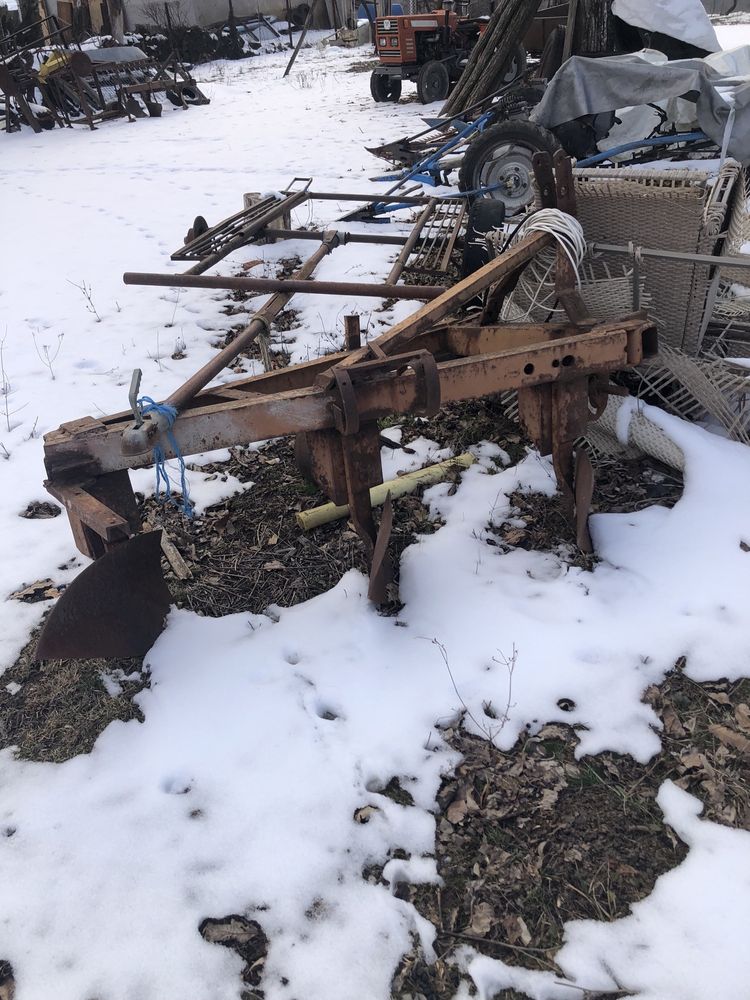 Продавам плуг,от името на приятел.