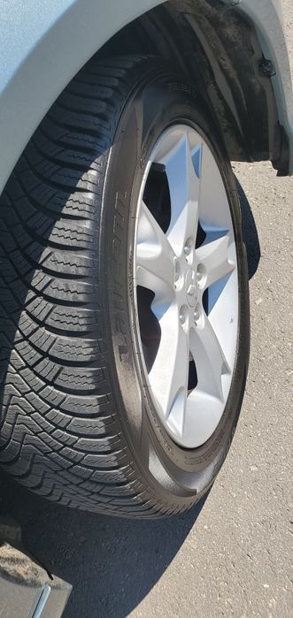 Mitsubishi Grandis 2.4i 165кс