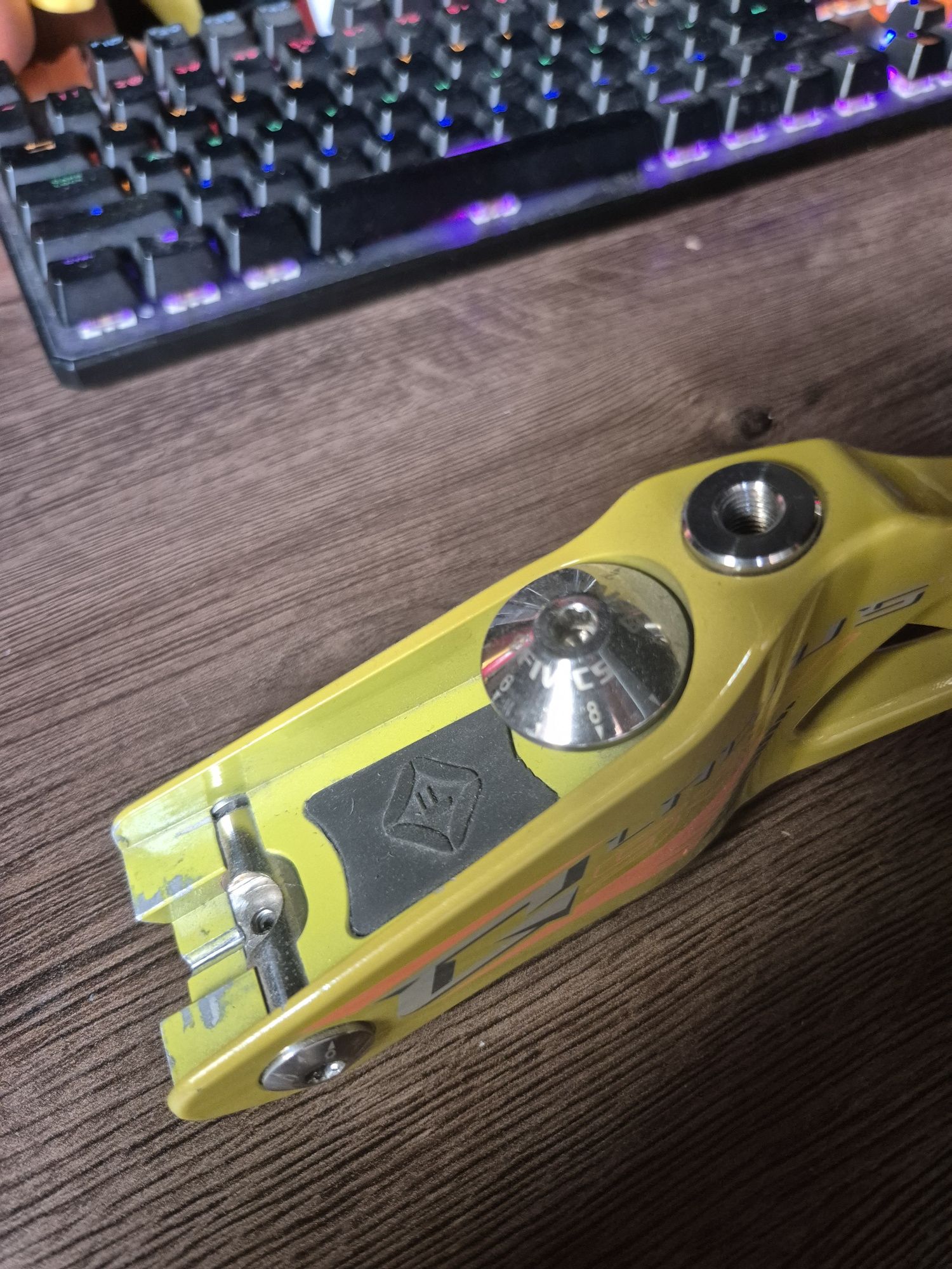 Лък Fivics Gladius SRV тяло (riser) за рекърв лък