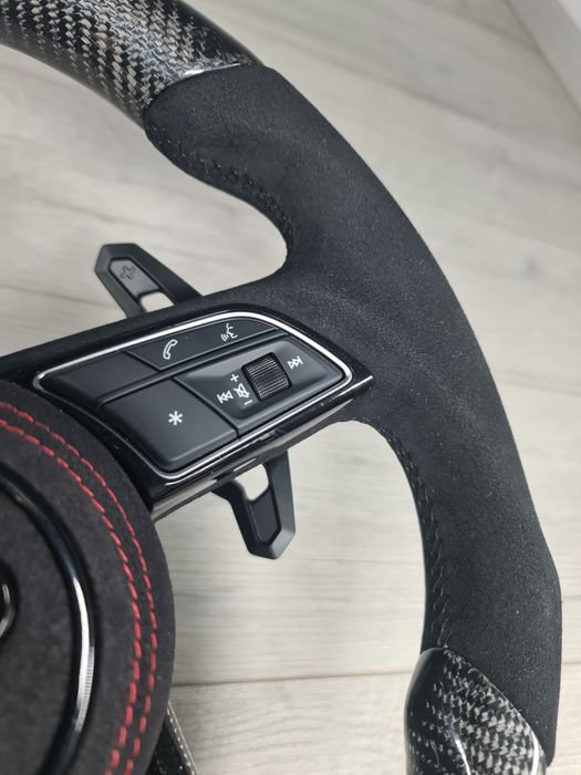 Volan-Carbon-Alcantara-Audi-RS-A3-A4-A5-B8-B8.5-A6-A7-C7-Q3-Q5-Q7-Nou