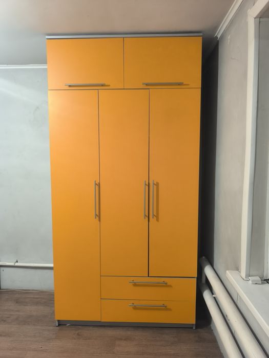 Продам спальный детский гарнитур