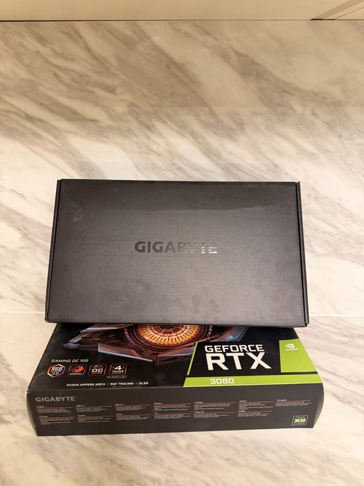 Vand placa video RTX 3080 Gigabyte 10Gb - Perfect functionala,Testata