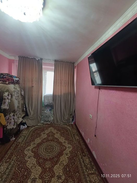 Продается 2/7/9 общежитие 
3/3/4 полуторец
Есть акфа сантехника пласти